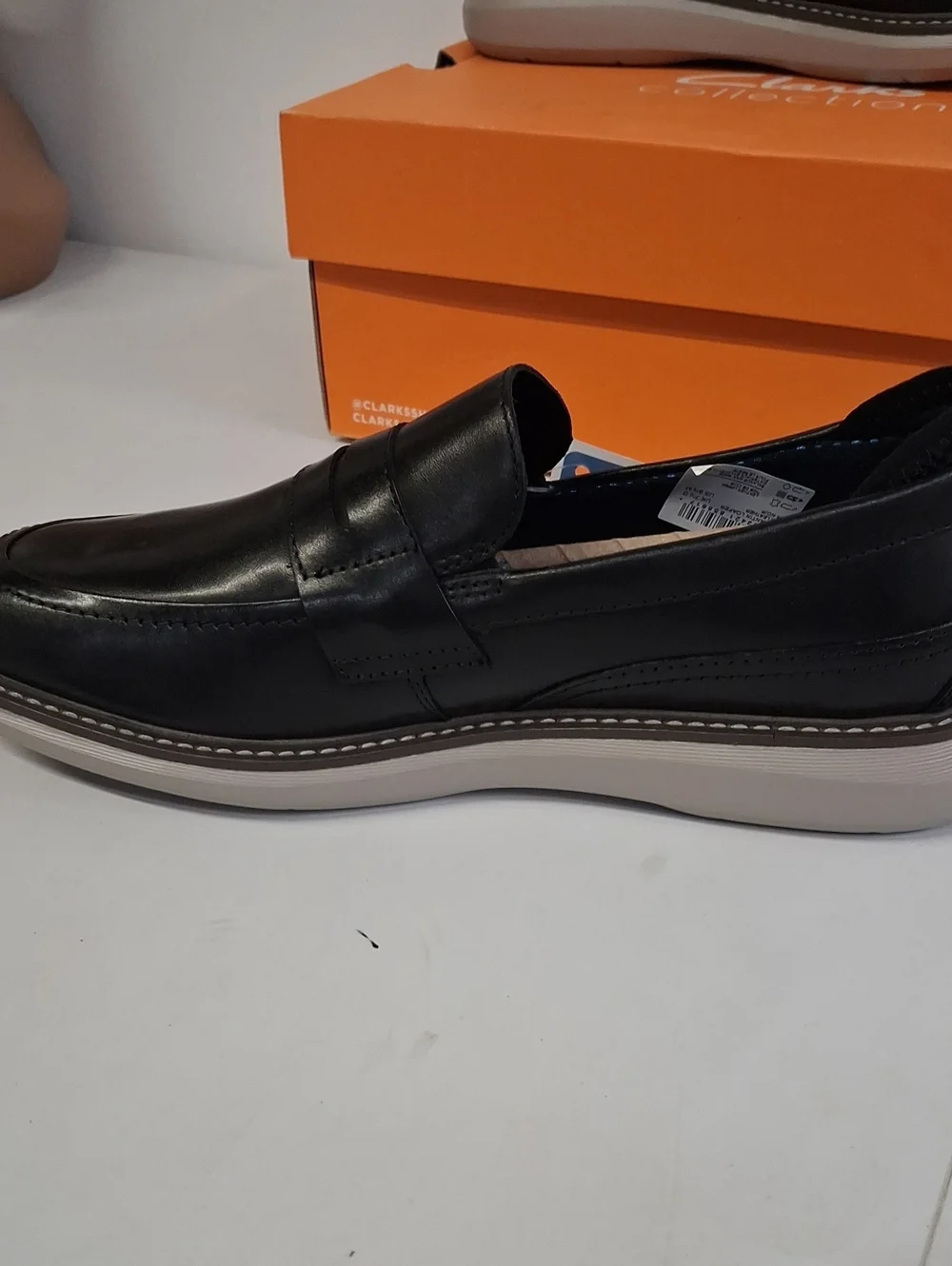 NWT Mens Clark's Black Leather Bratin Loafer Slip On Shoes